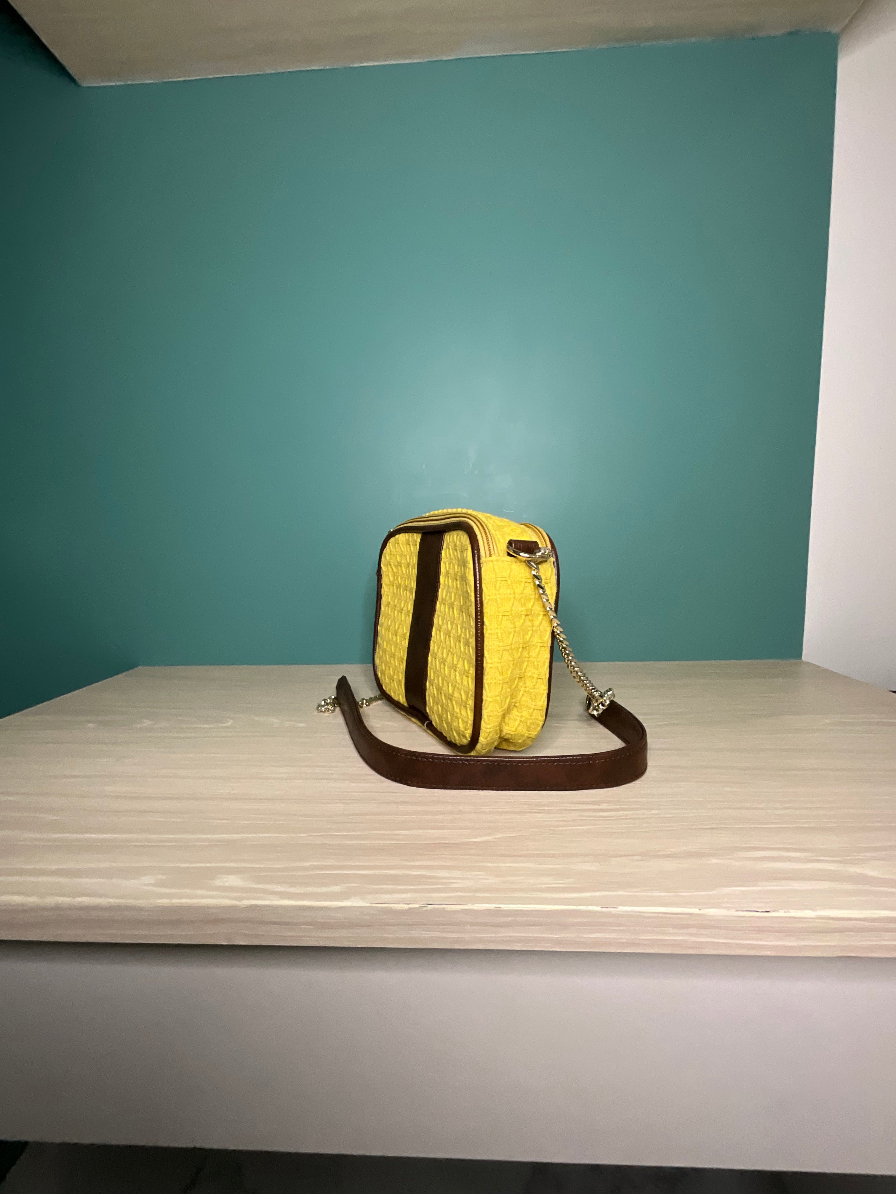 Double Compartment Sling