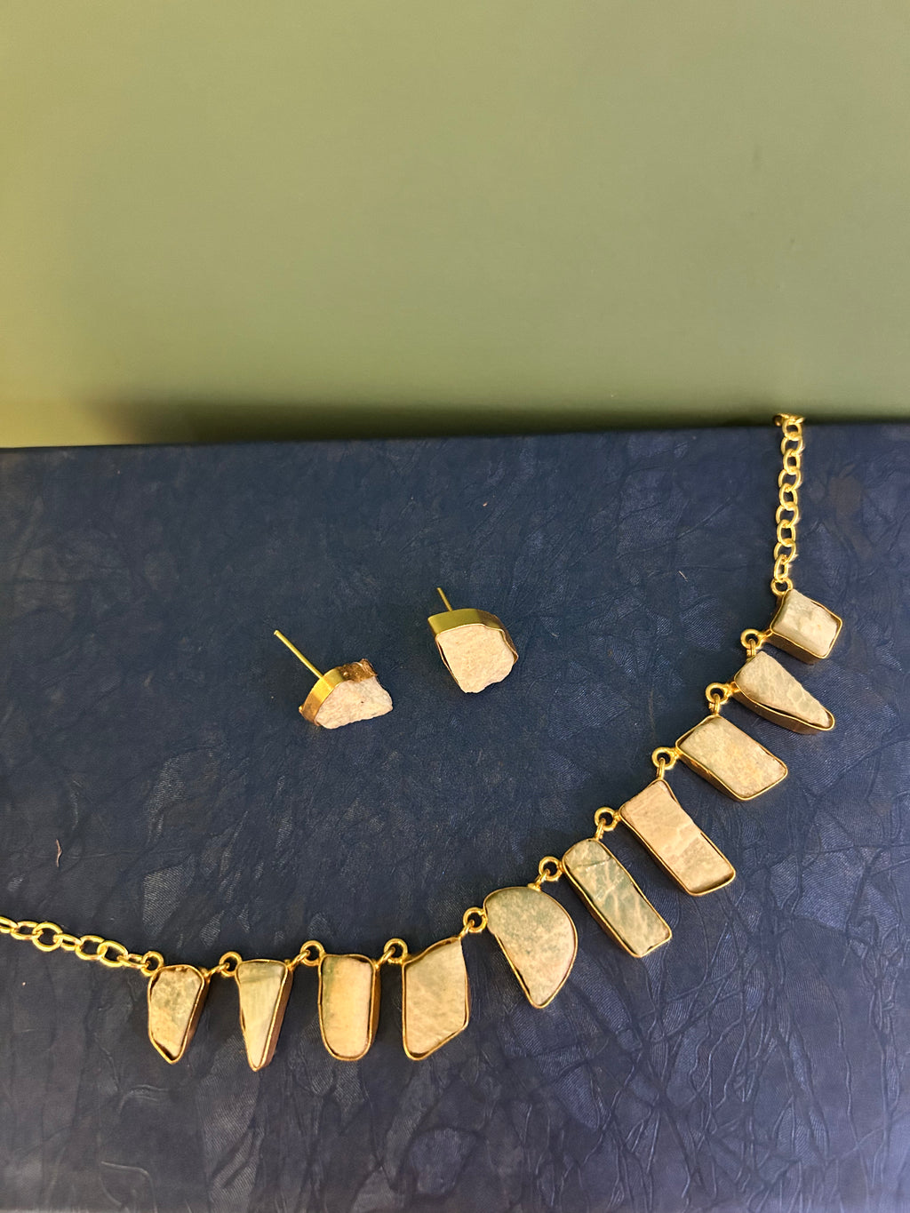 Stone Brass Necklace Set