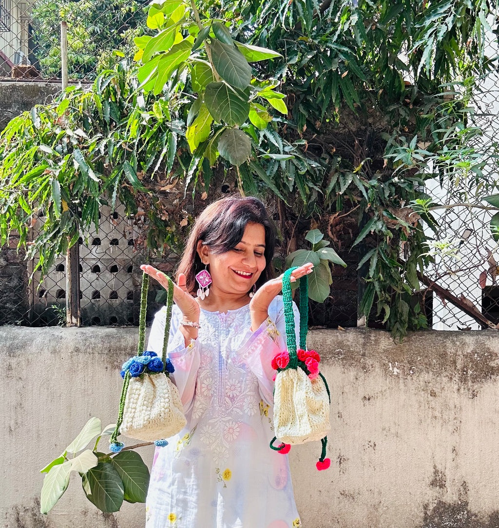 Crochet Bouquet Potli